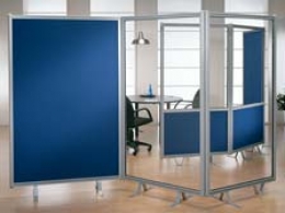 Pannello divisorio ALA "alveolare" dotato di coppia piedi AAP02 - cm 150x180h